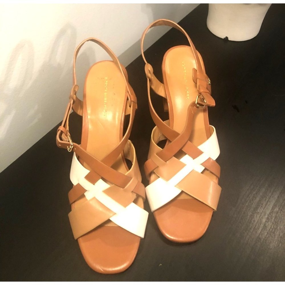 Tommy Hilfiger Tan and White Sandals Size 8.5